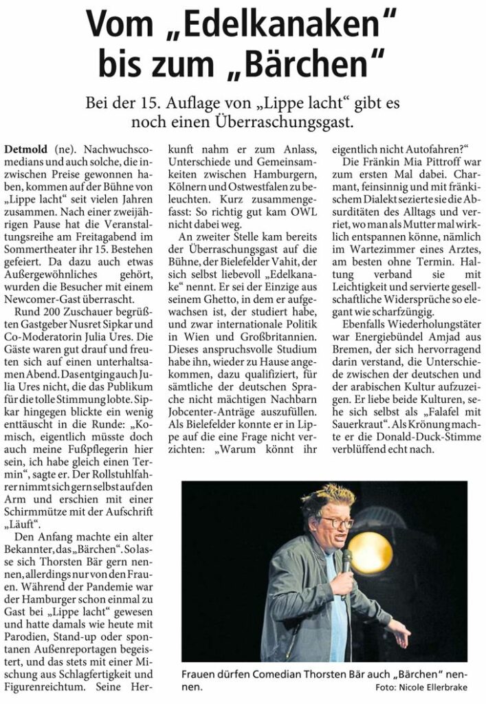 LIPPE LACHT #15 mit Thorsten Bär, Amjad, Mia Pittroff, Vahit, Host: Nusret Sipkar, Co-Moderation: Julia Ures (Lippische Landes-Zeitung)